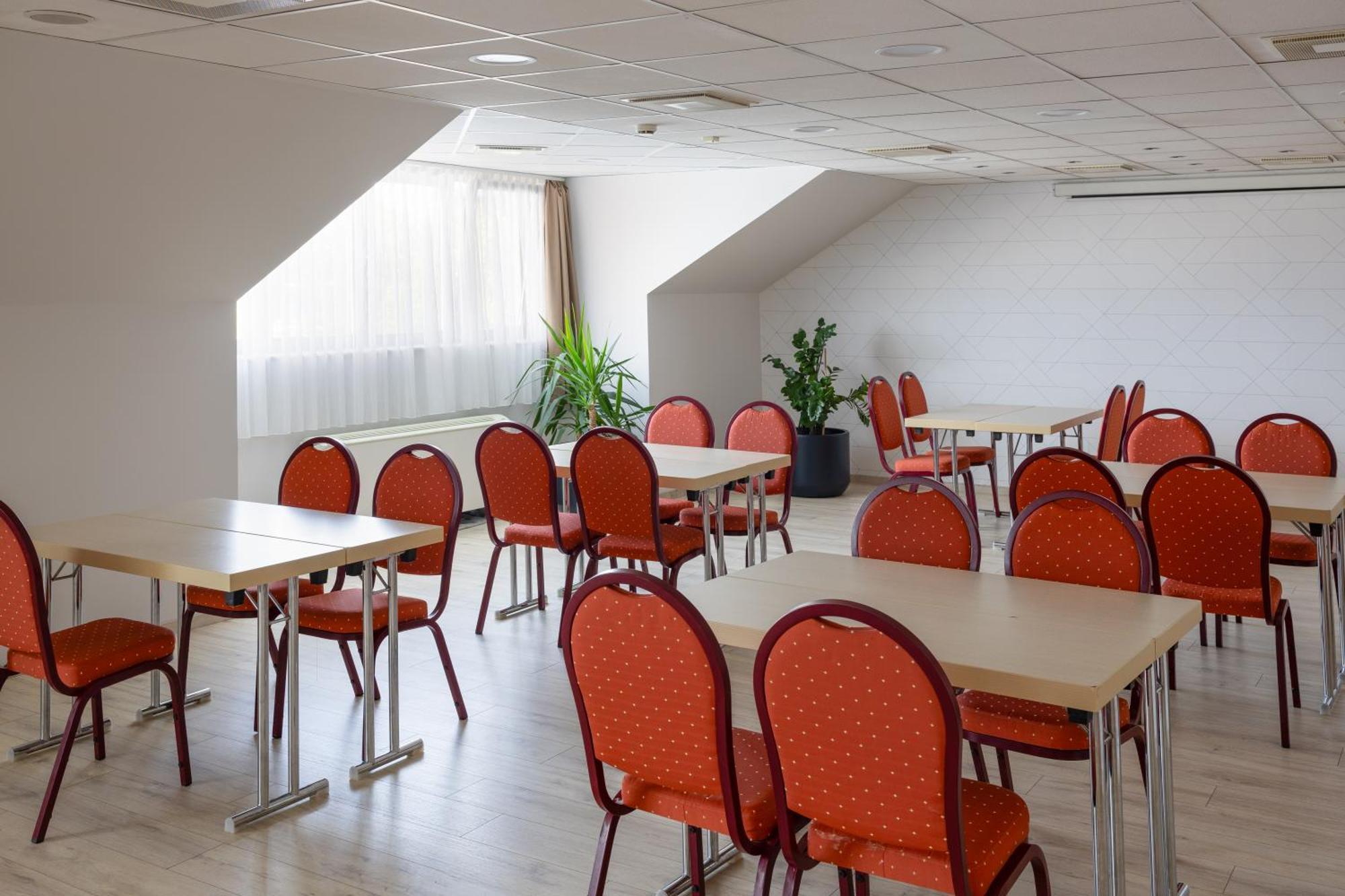 Vitalmed Hotel Sárvár Sarvar Exterior foto