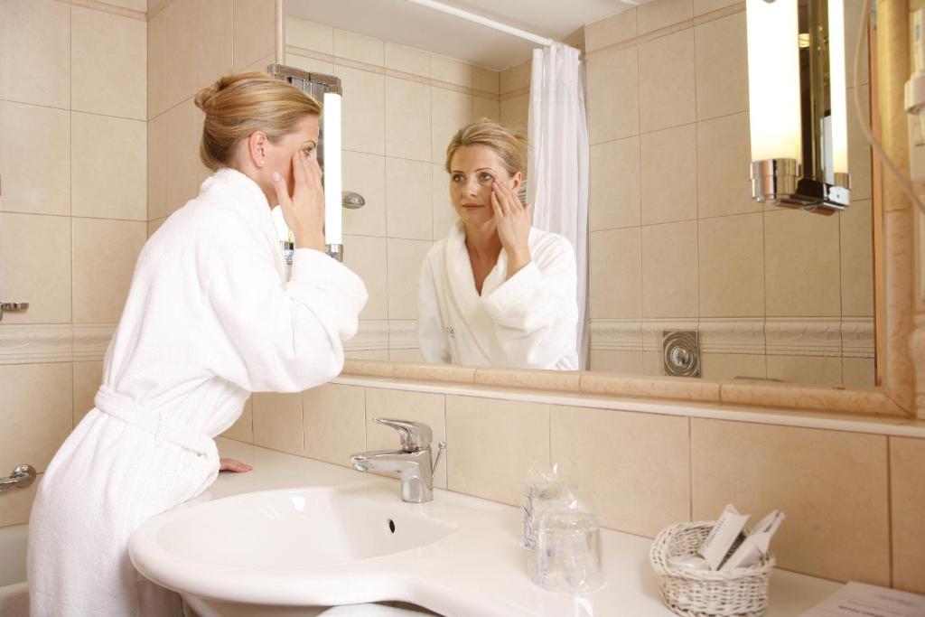 Vitalmed Hotel Sárvár Sarvar Quarto foto