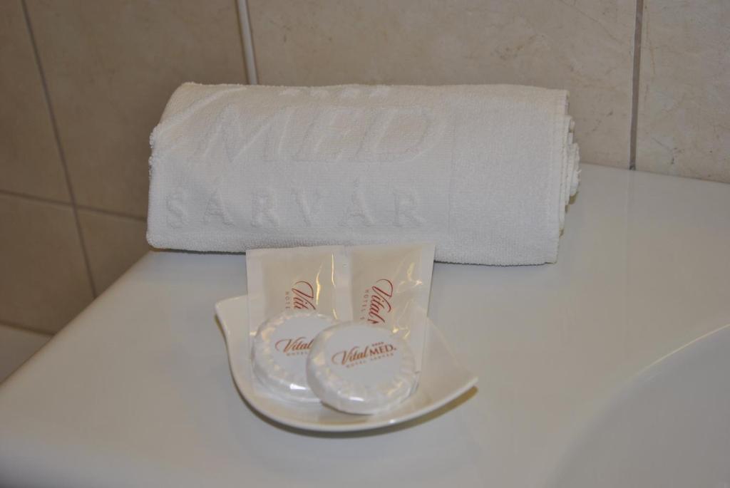 Vitalmed Hotel Sárvár Sarvar Quarto foto